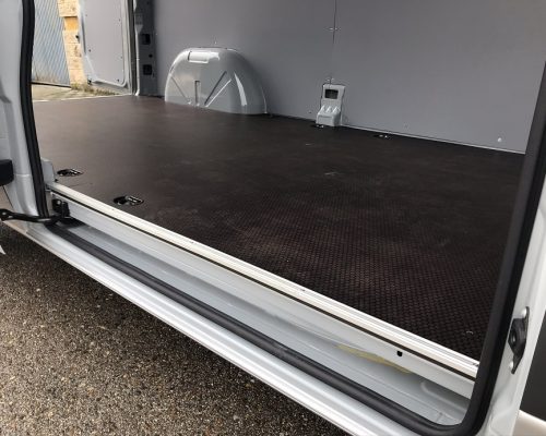 Suelos para furgonetas en Sevilla